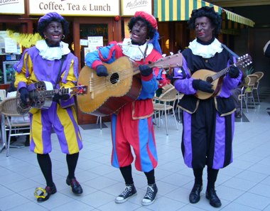 Muzikale zwarte Pieten te boeken bij www.kwekel-evenementen.nl