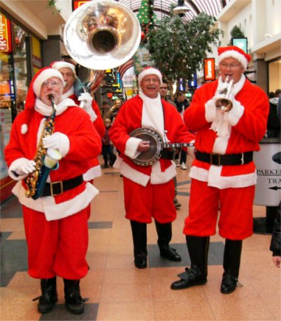 Kerstmannenorkest te boeken bij www.kwekel-evenementen.nl